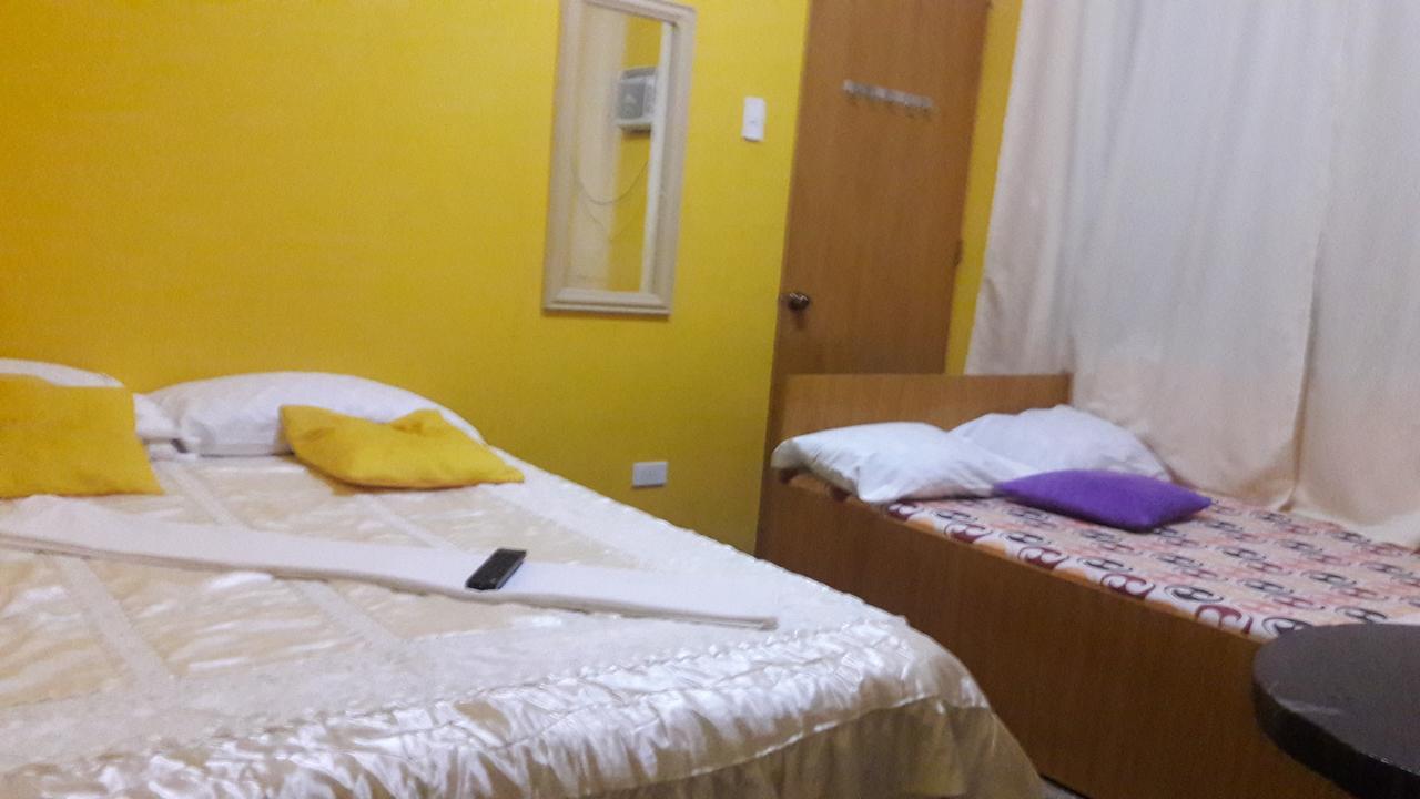 Aranas-Carillo Travellers Inn Калібо Екстер'єр фото